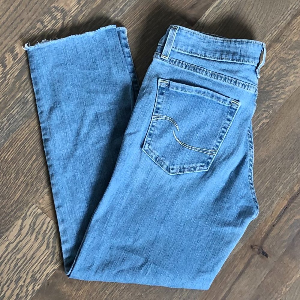 Levi Strauss Signature Mid-Rise Cropped Distressed Boyfriend Jeans Size 4/27